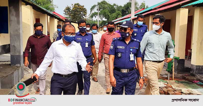 আশ্রয়ণ-২ প্রকল্পের আওতায় গৃহ নির্মাণ কাজ পরিদর্শন করলেন পঞ্চগড় জেলা প্রশাসক