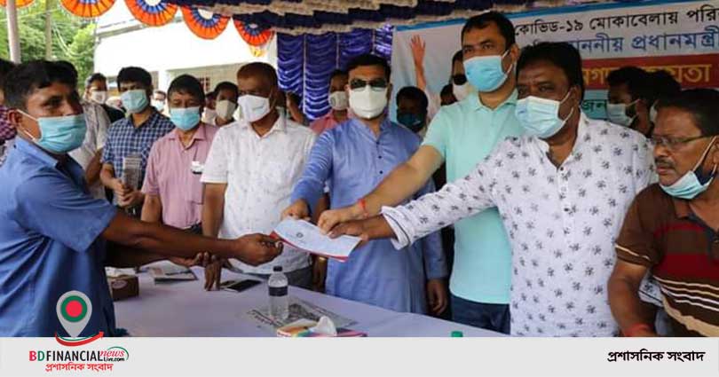 ১০০০ পরিবহন শ্রমিককের পাশে মসিক মেয়র টিটু