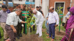 বান্দরবান জেলা প্রশাসকের কার্যালয় প্রাঙ্গণে “বৃক্ষরোপণ অভিযান ও বৃক্ষমেলা-২০২৬”-এর উদ্বোধনী অনুষ্ঠান