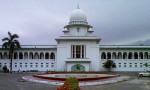 আওয়ামীপন্থি ৬১ আইনজীবীর জামিন স্থগিত রাখার নির্দেশ
