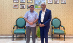 সেনাপ্রধানের সঙ্গে মার্কিন সিনেটর শেখ মুজাহিদুরের সৌজন্য সাক্ষাৎ